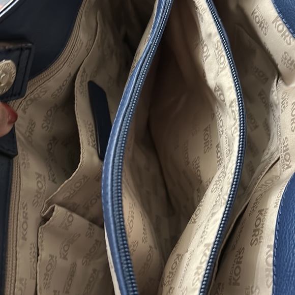 Michael Kors Blue Hamilton Shoulder Bag - Picture 7 of 16